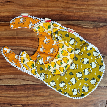 pack of 3 bibs multi color & design