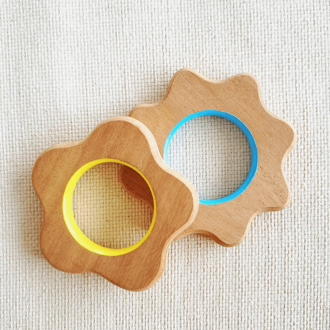 Cute Flower Shape Neem Wood Teethers Babycov